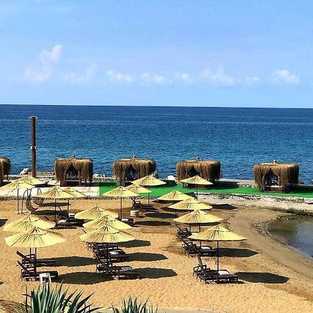Celebrity Hotel Lapithos  Exterior photo