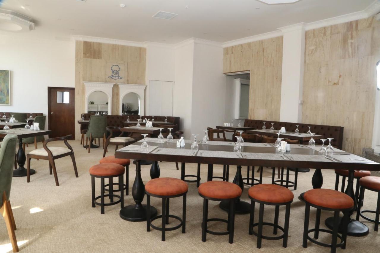 Celebrity Hotel Lapithos  Exterior photo